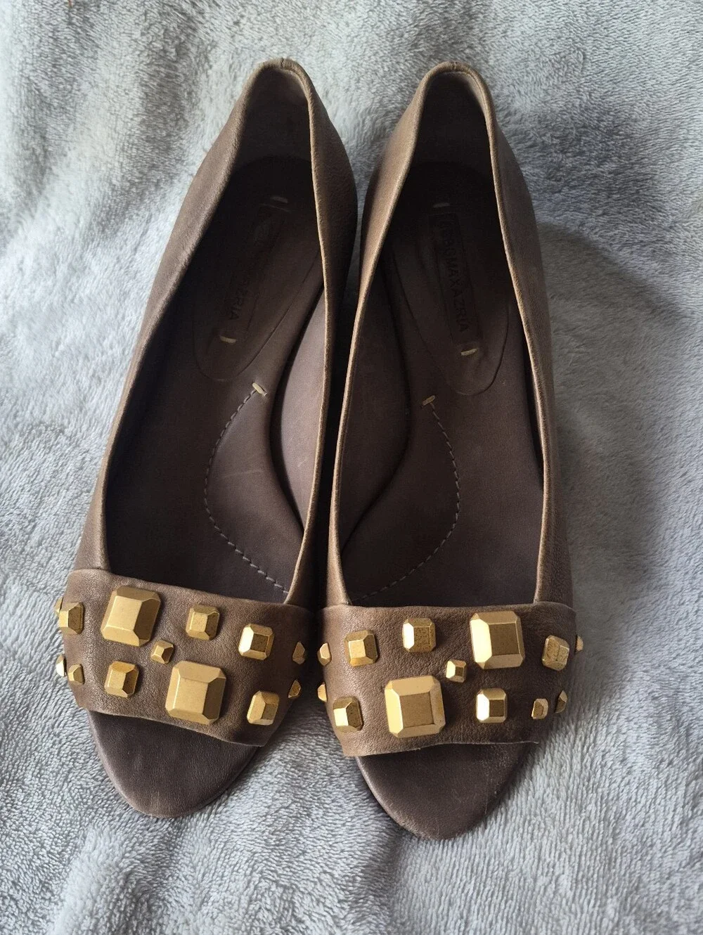 BCBGMAXAZRIA Brown Lena Flats Studded 8B